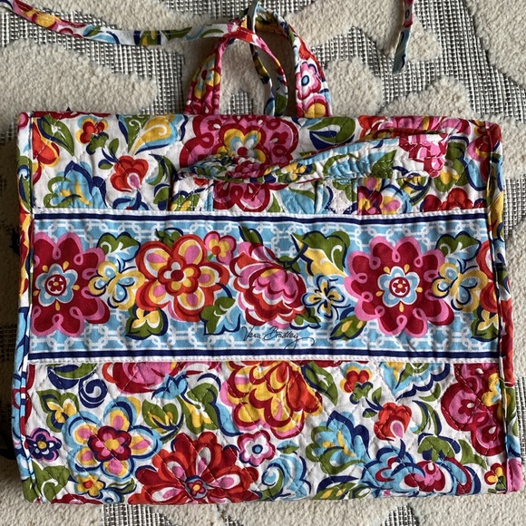 VERA BRADLEY | HOPE GARDEN HANGING TOILETRY BAG - Picture 3 of 6
